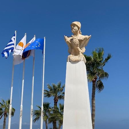 Larnaca Beach Apartment 1A Kültér fotó