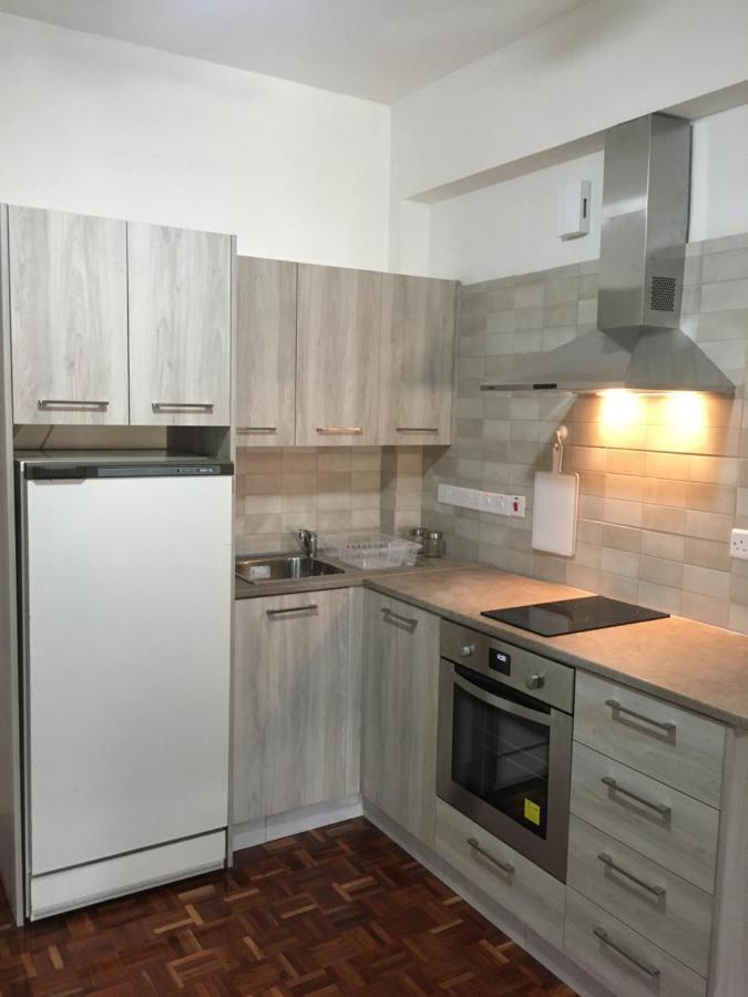 Larnaca Beach Apartment 1A Kültér fotó