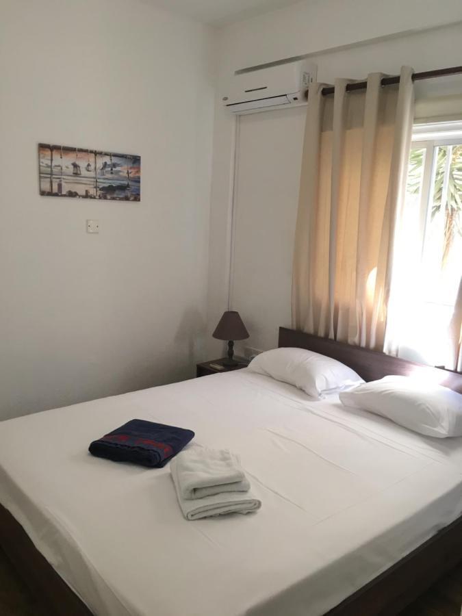 Larnaca Beach Apartment 1A Kültér fotó