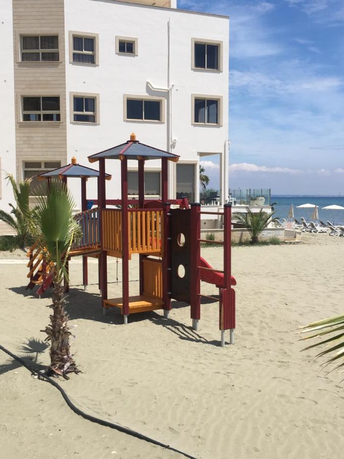 Larnaca Beach Apartment 1A Kültér fotó
