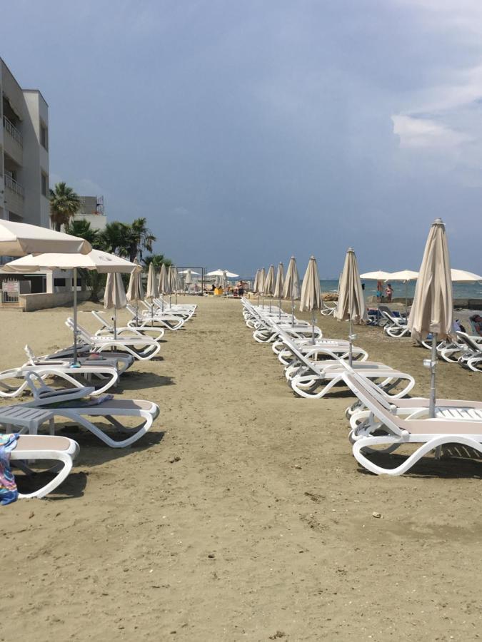 Larnaca Beach Apartment 1A Kültér fotó