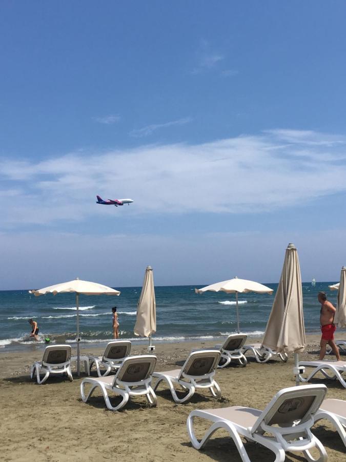 Larnaca Beach Apartment 1A Kültér fotó