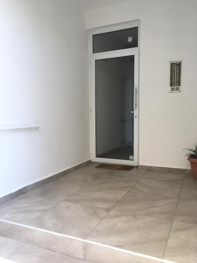 Larnaca Beach Apartment 1A Kültér fotó