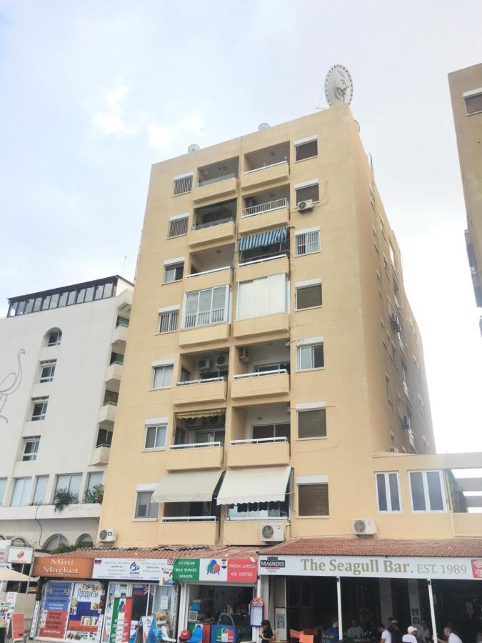 Larnaca Beach Apartment 1A Kültér fotó